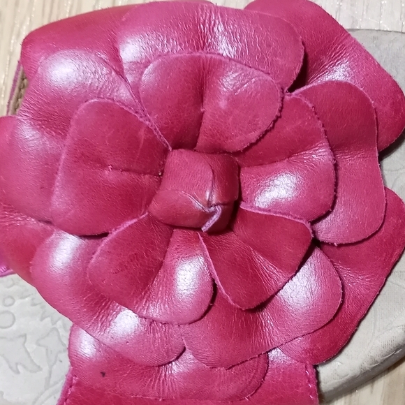 BOC by Born Sandals. Pink leather. Size 6. GUC. - Picture 4 of 9